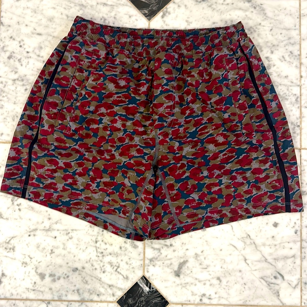 Camo patterned men’s athletic shorts